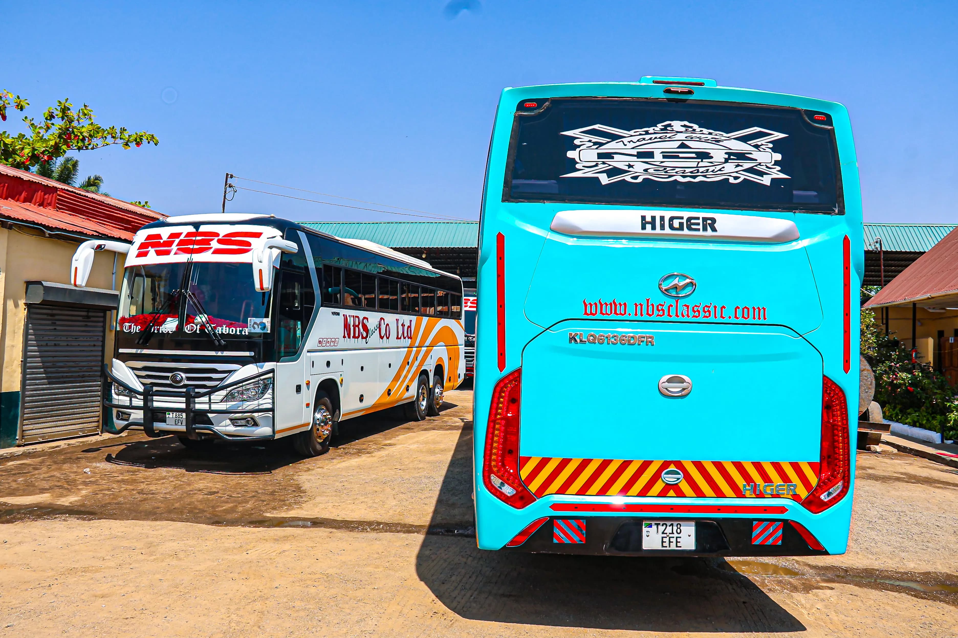 NBS Classic bus exterior view 3
