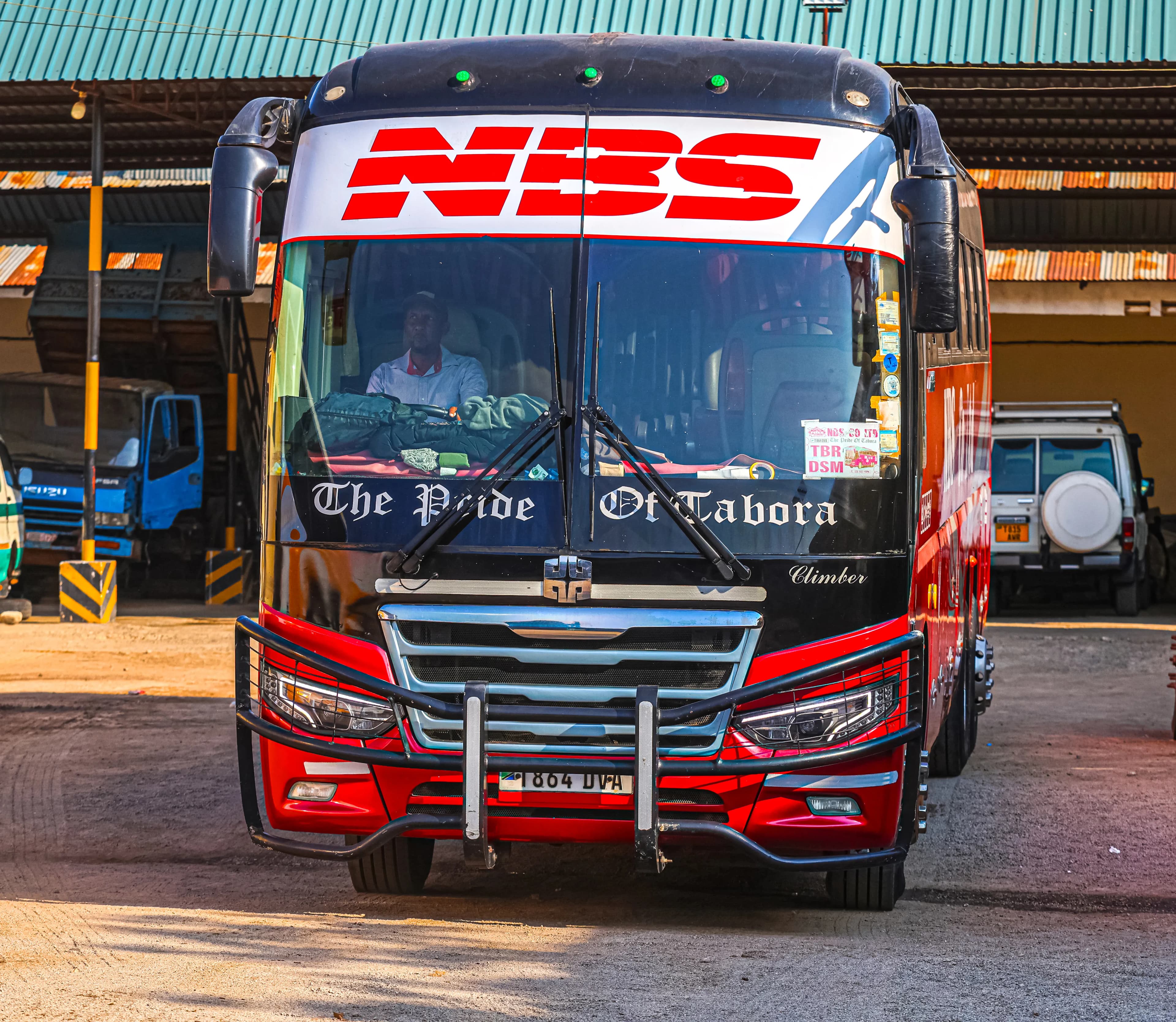 NBS Classic bus exterior view 8
